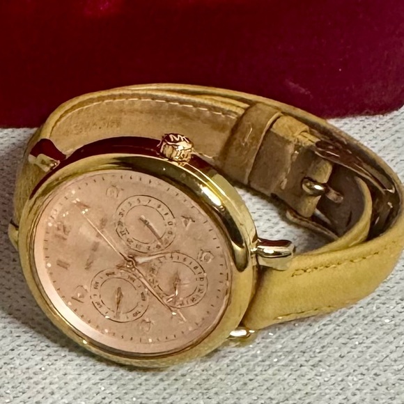 Michael Kors Rose Gold, Wrap Around Leather Wrist Watch - Picture 2 of 4
